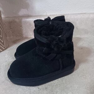 KOOLABURRA BY UGG BLACK SUEDE BOW BOOTS TODDLER SZ 6
